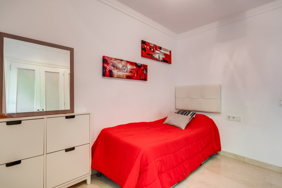 Apartment for sale in Benahavís