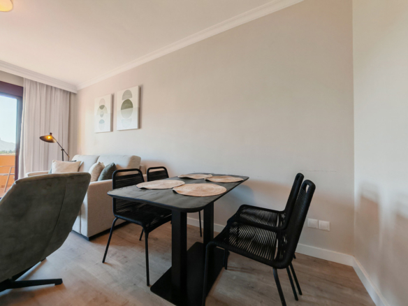 Apartment for sale in Benahavís