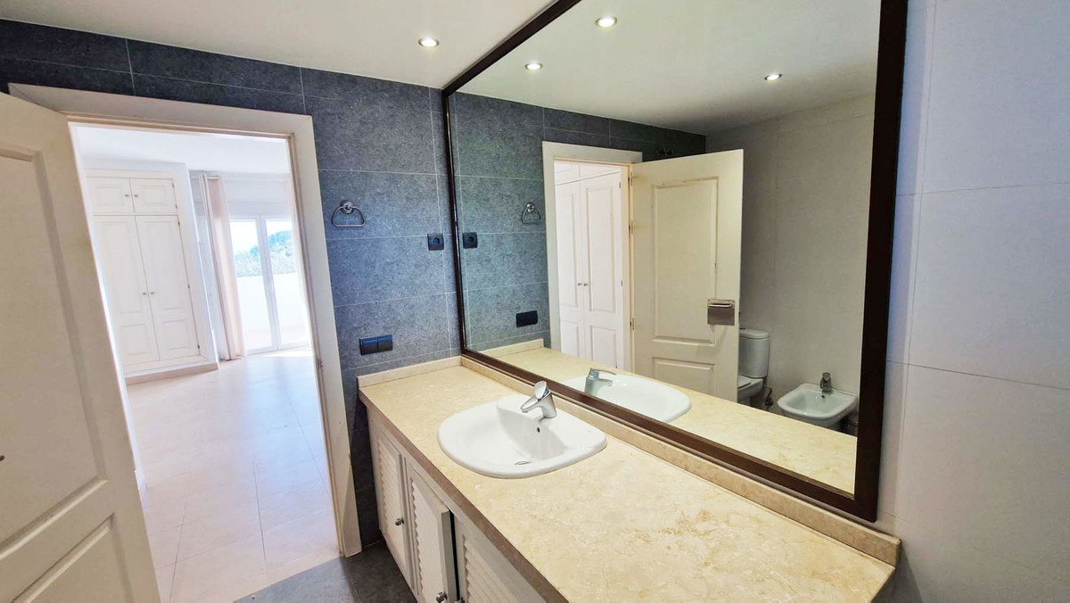 Apartment for sale in Benalmadena