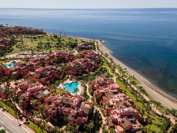 Apartment for sale in Estepona