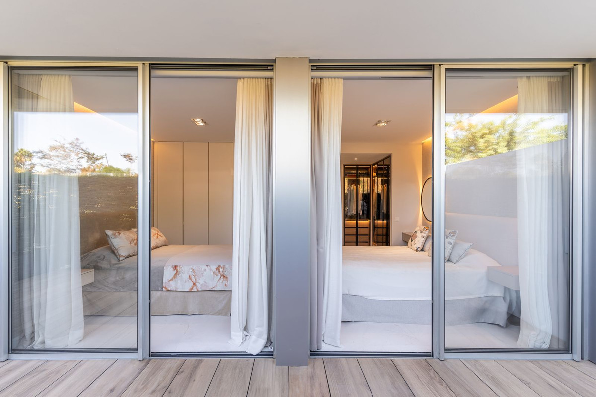 Apartment for sale in Estepona