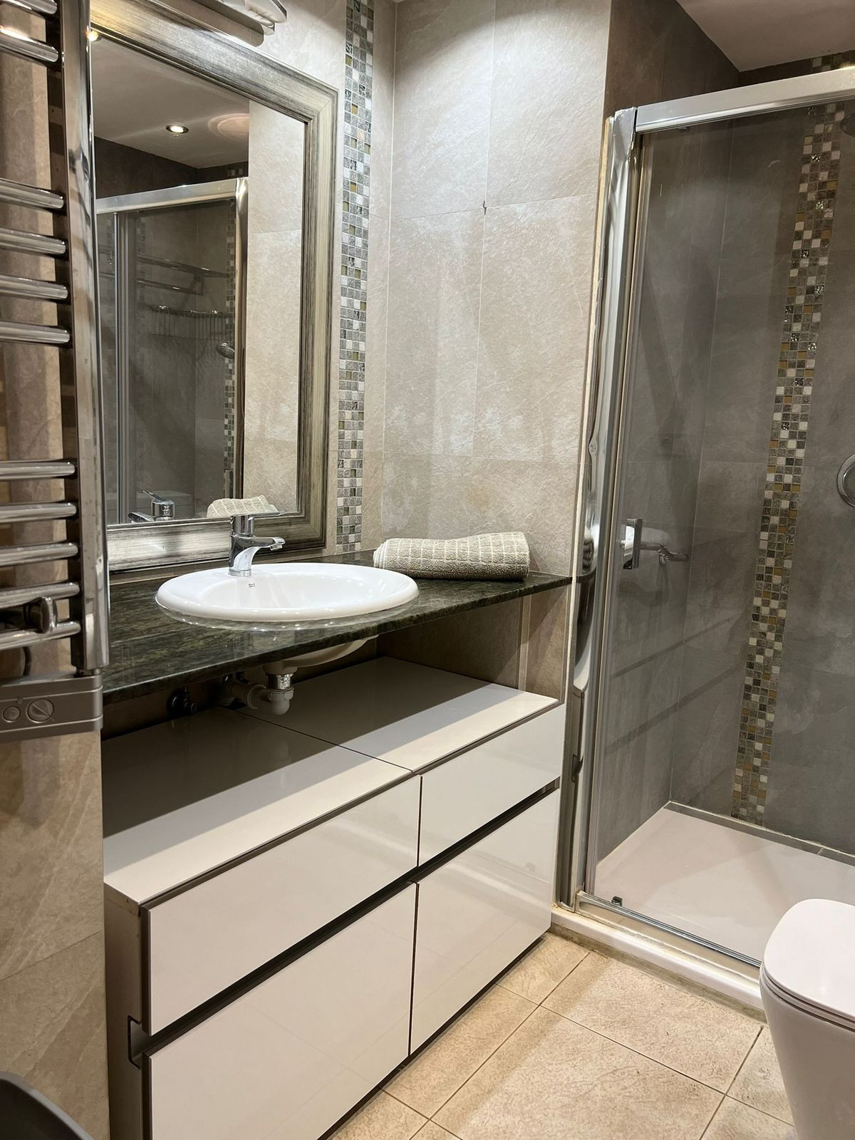 Apartment for sale in Estepona