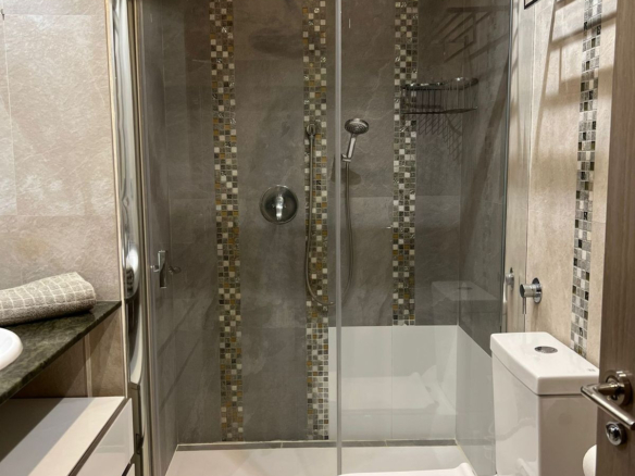 Apartment for sale in Estepona