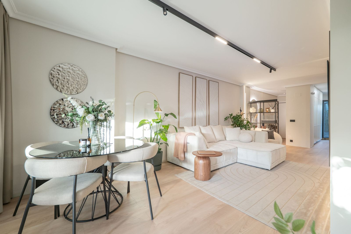 Apartment for sale in Estepona