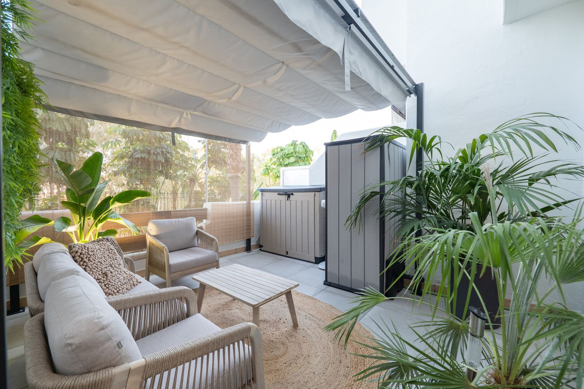 Apartment for sale in Estepona