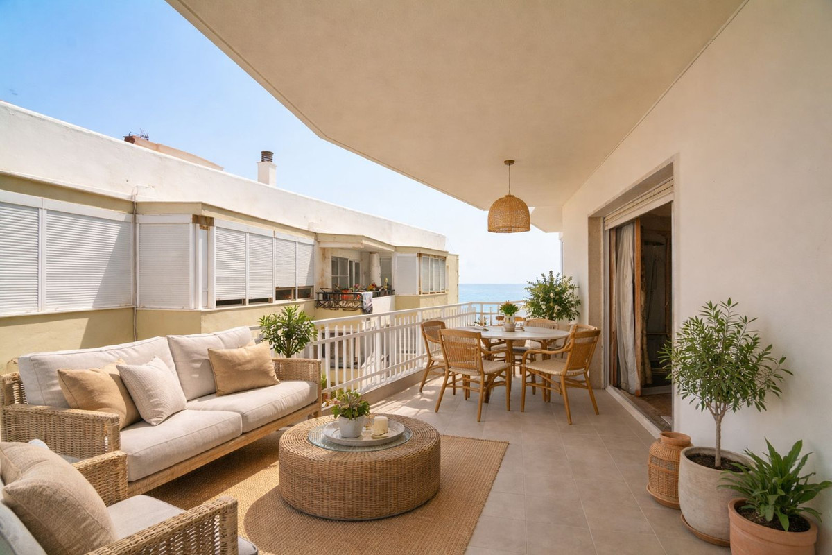 Apartment-in-Fuengirola-Ref-R5127877 Apartment for sale in Fuengirola