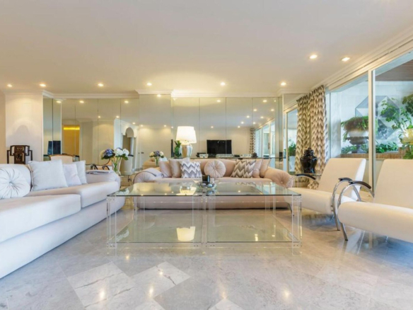 Apartment for sale in Marbella