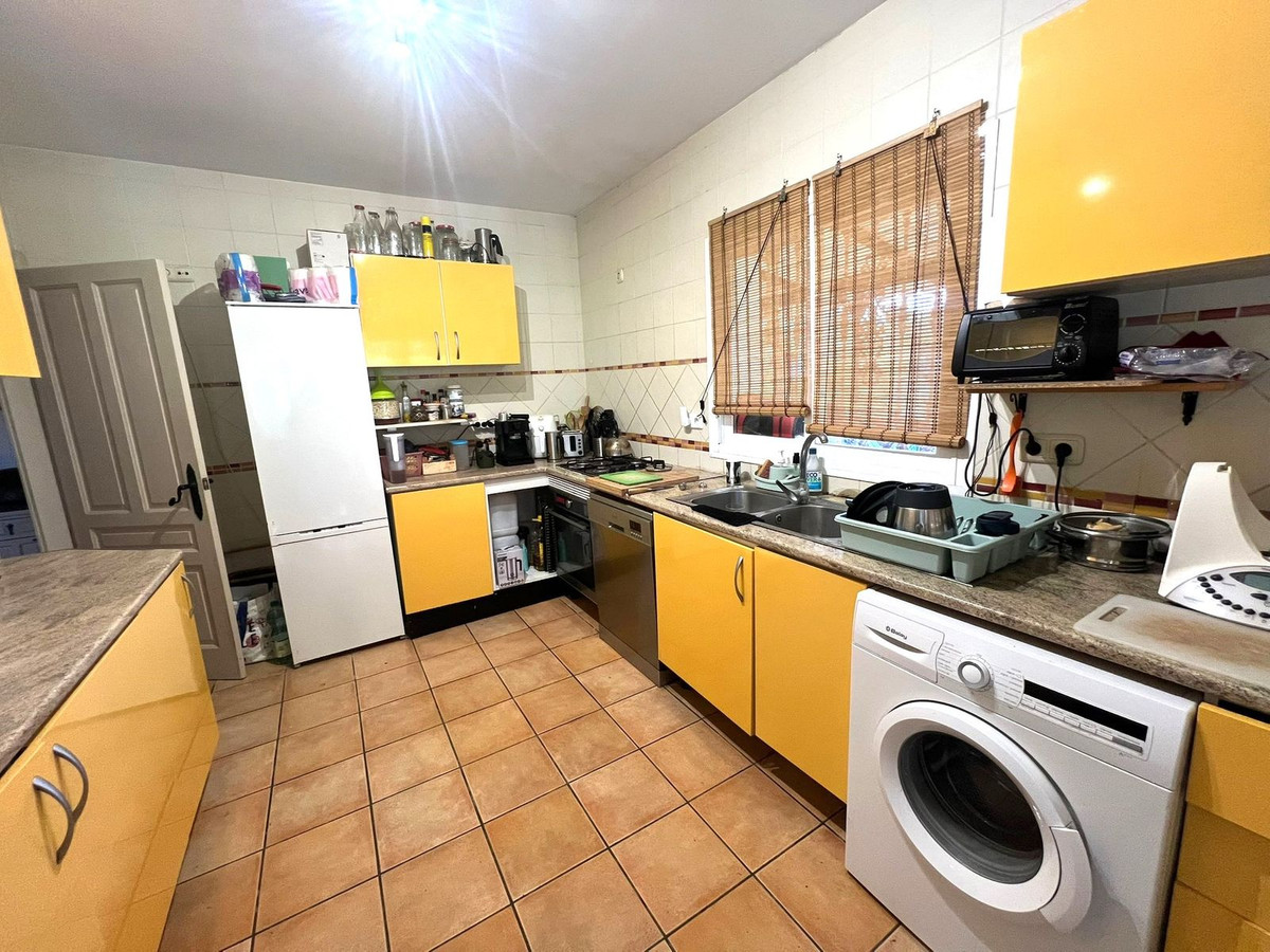 Finca for sale in Coín