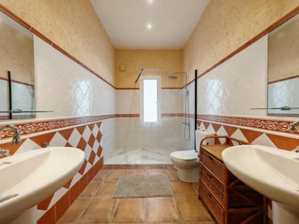 Finca for sale in Coín