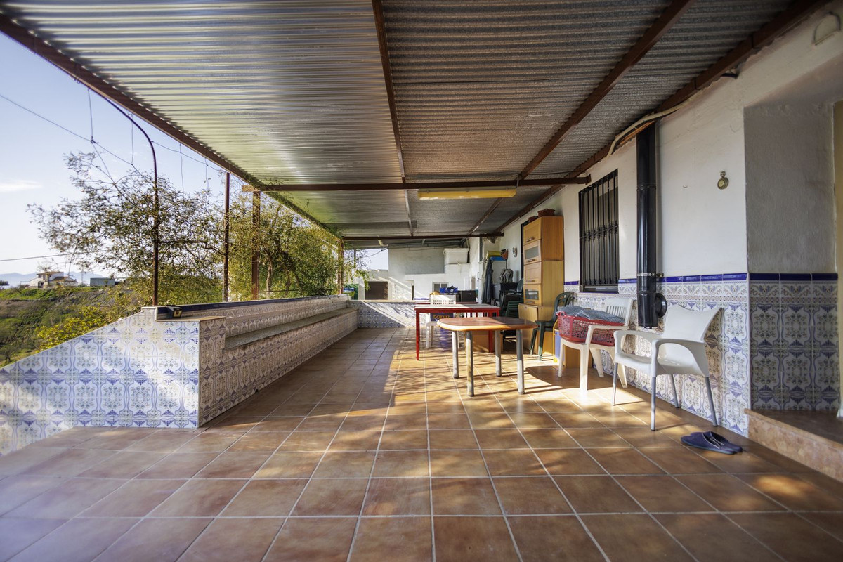 Finca for sale in Pizarra