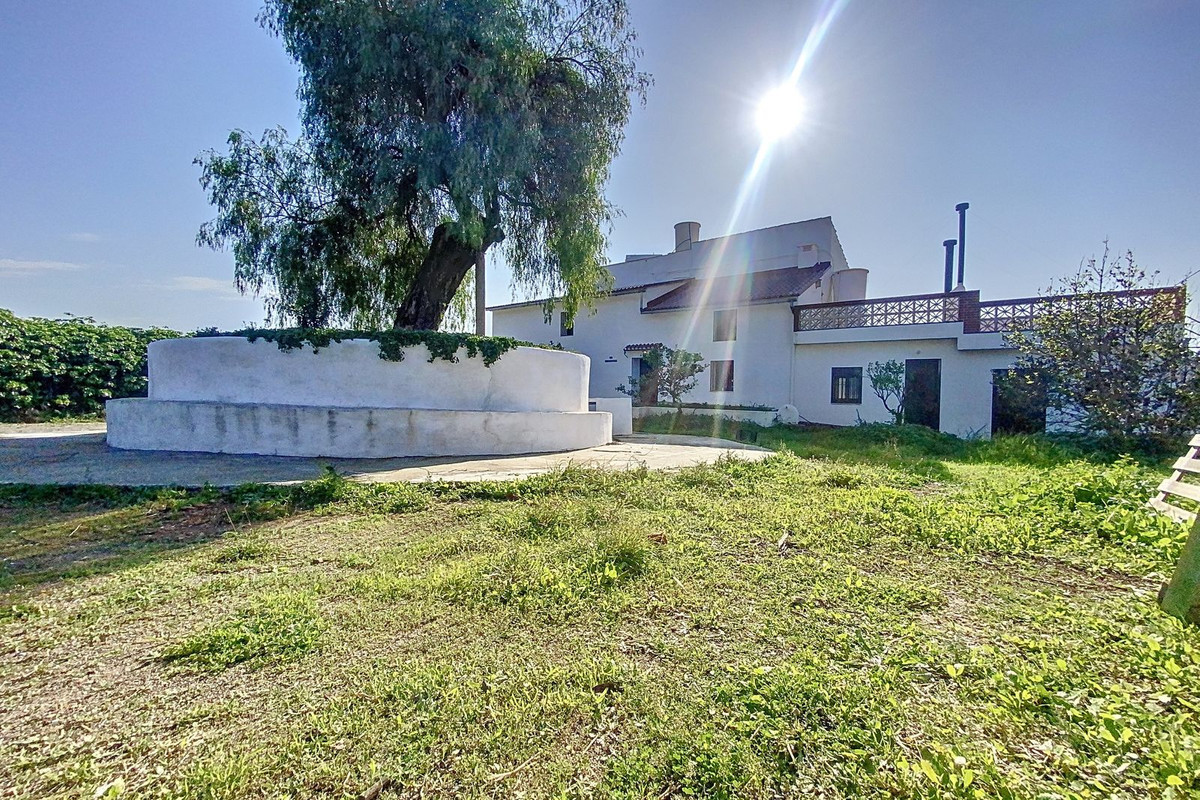 Finca for sale in Pizarra