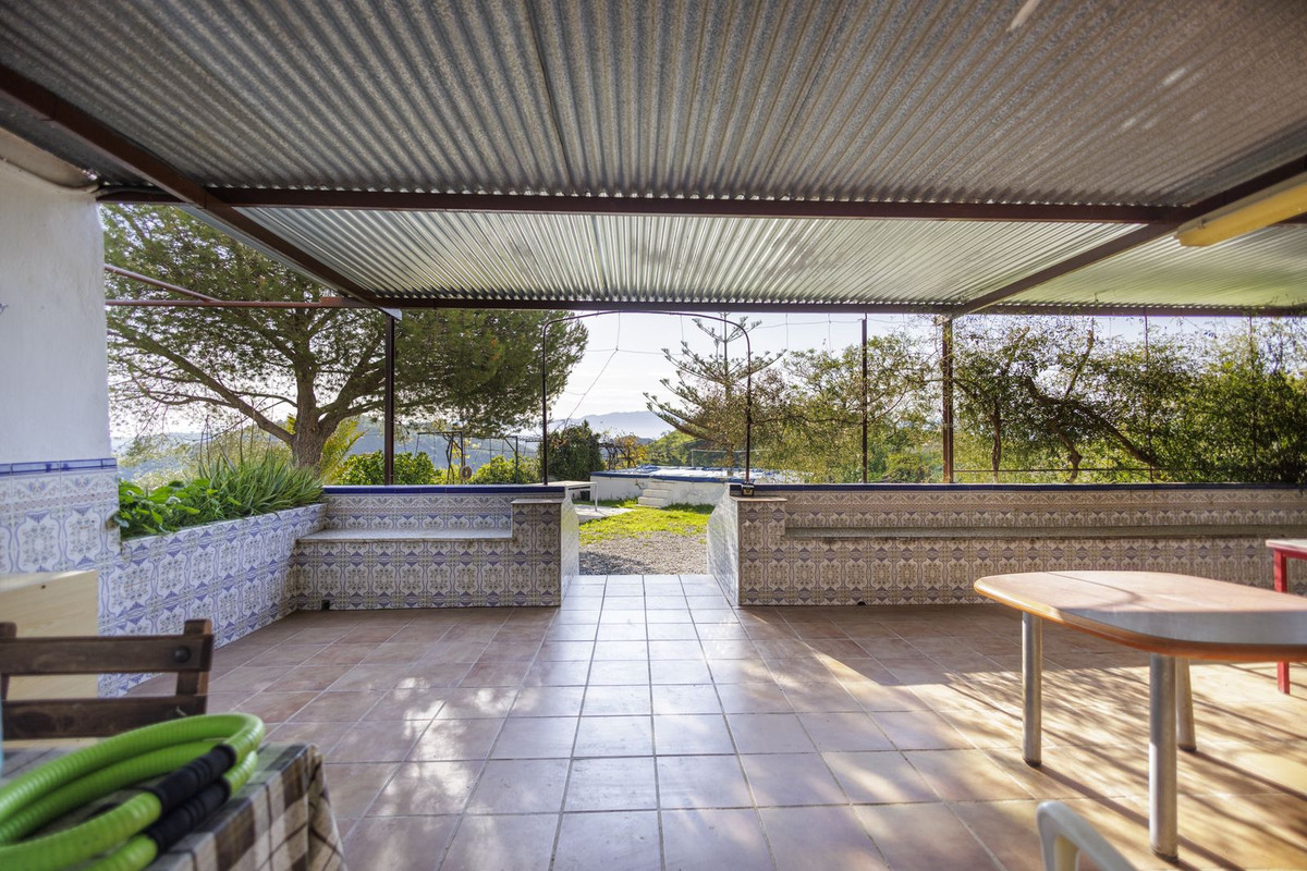 Finca for sale in Pizarra