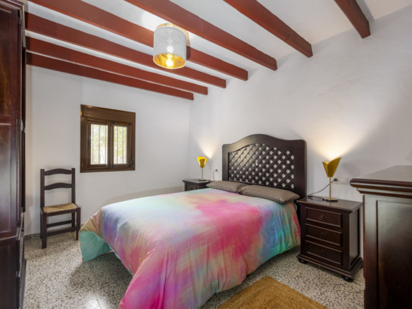 Finca for sale in Pizarra