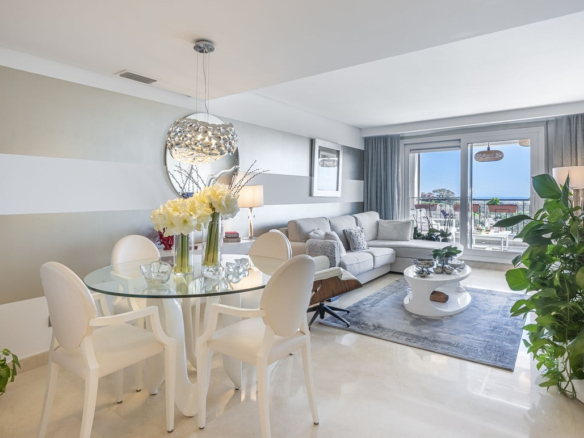 Penthouse for sale in Benahavís