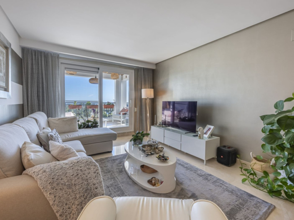 Penthouse for sale in Benahavís