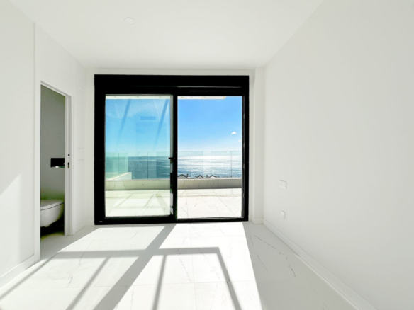 Penthouse for sale in Casares