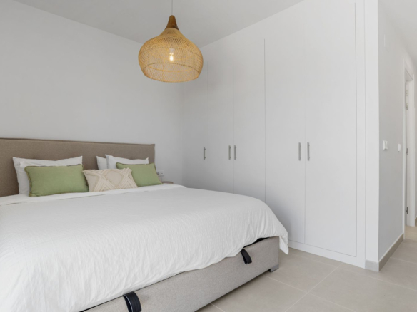 Penthouse for sale in Estepona