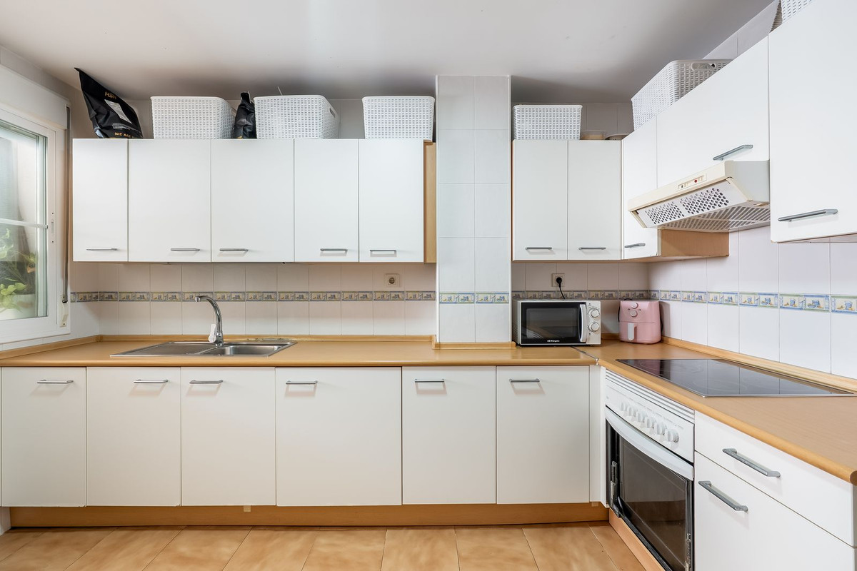 Penthouse for sale in Estepona