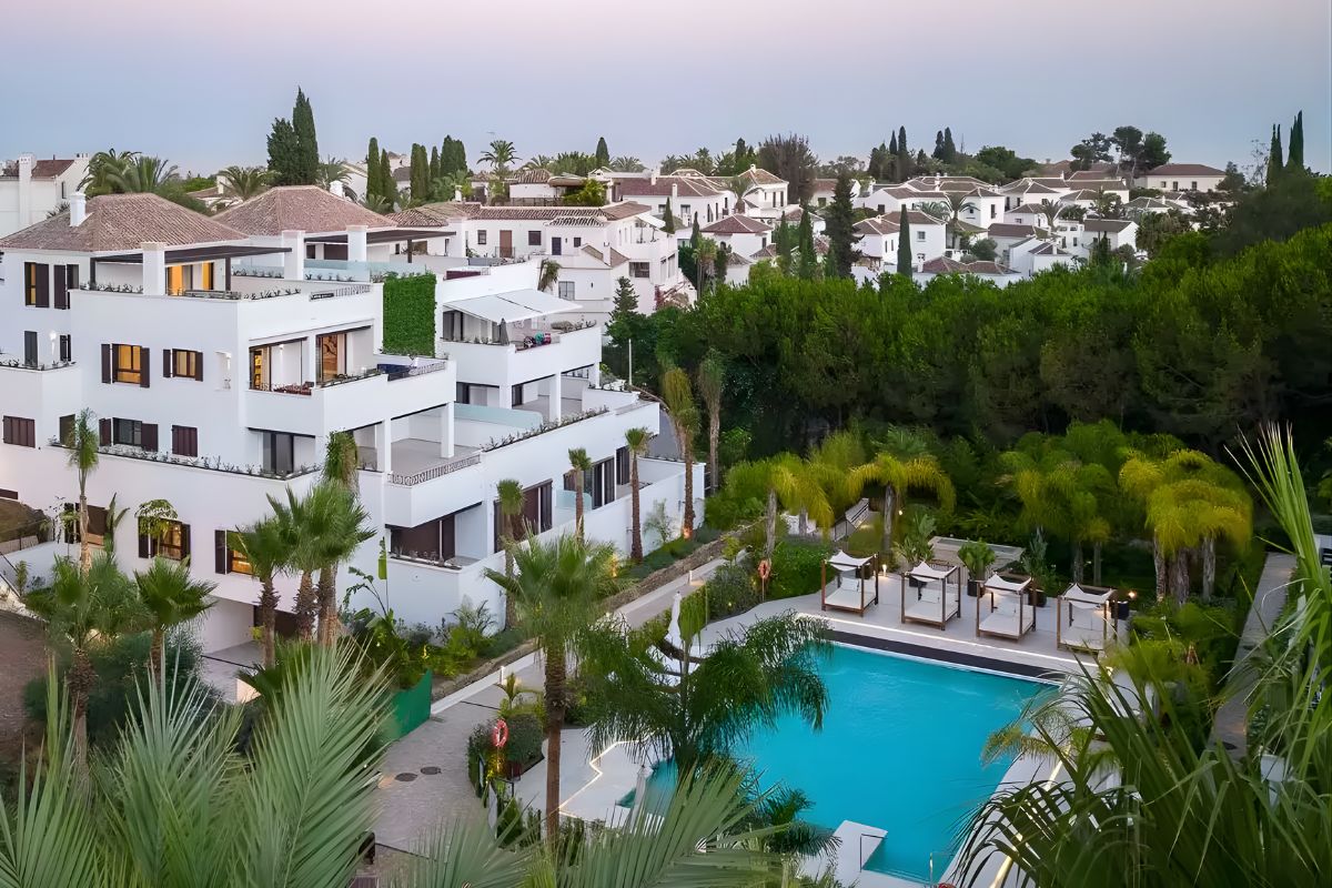 Spanish property with swimming pool