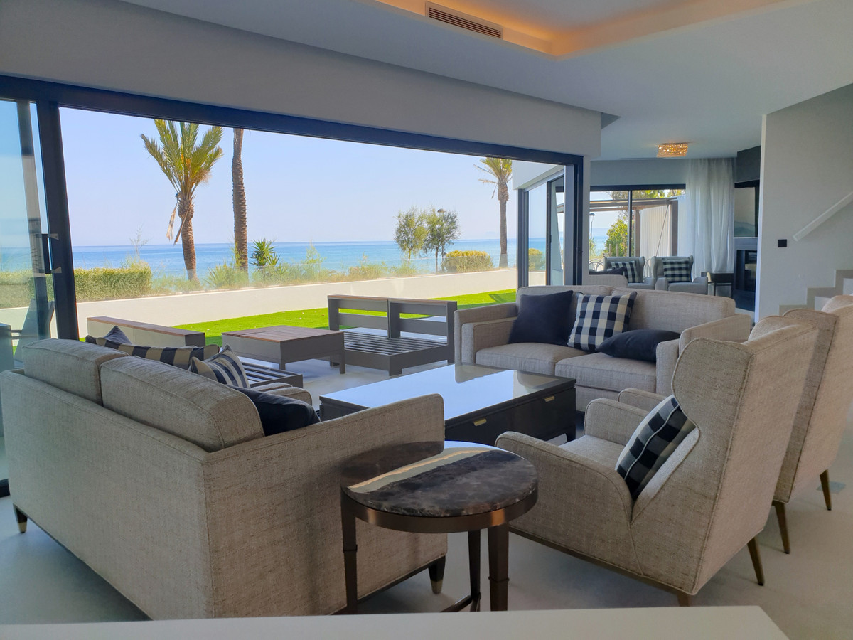 Townhouse for sale in Estepona