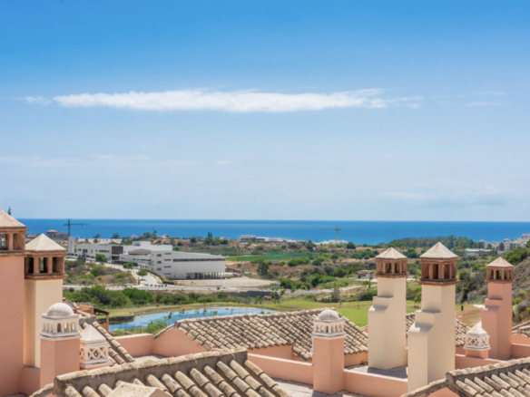 Townhouse for sale in Estepona