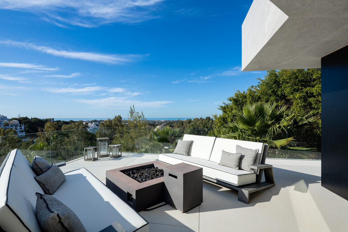 Villa for sale in Benahavís