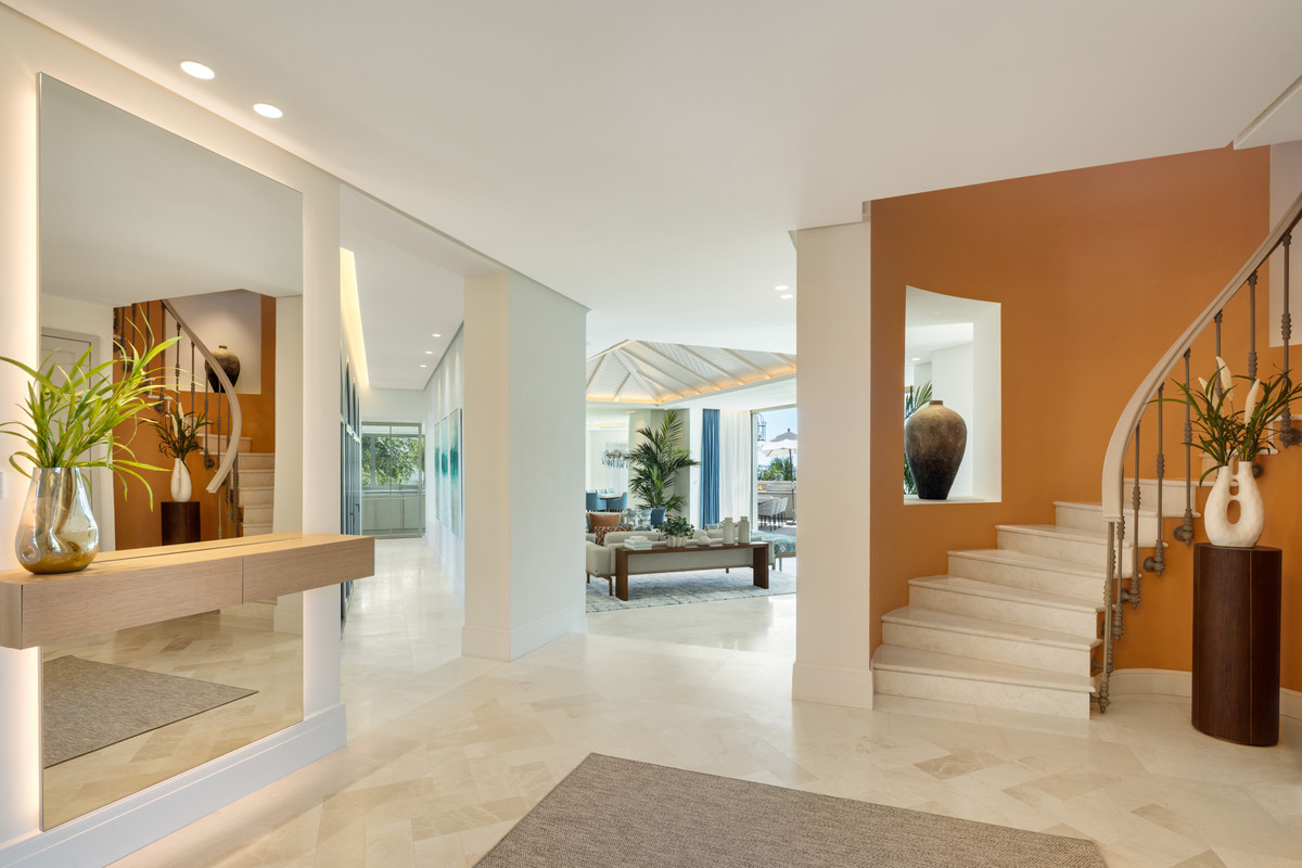 Villa for sale in Benahavís