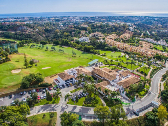 Villa for sale in Benahavís