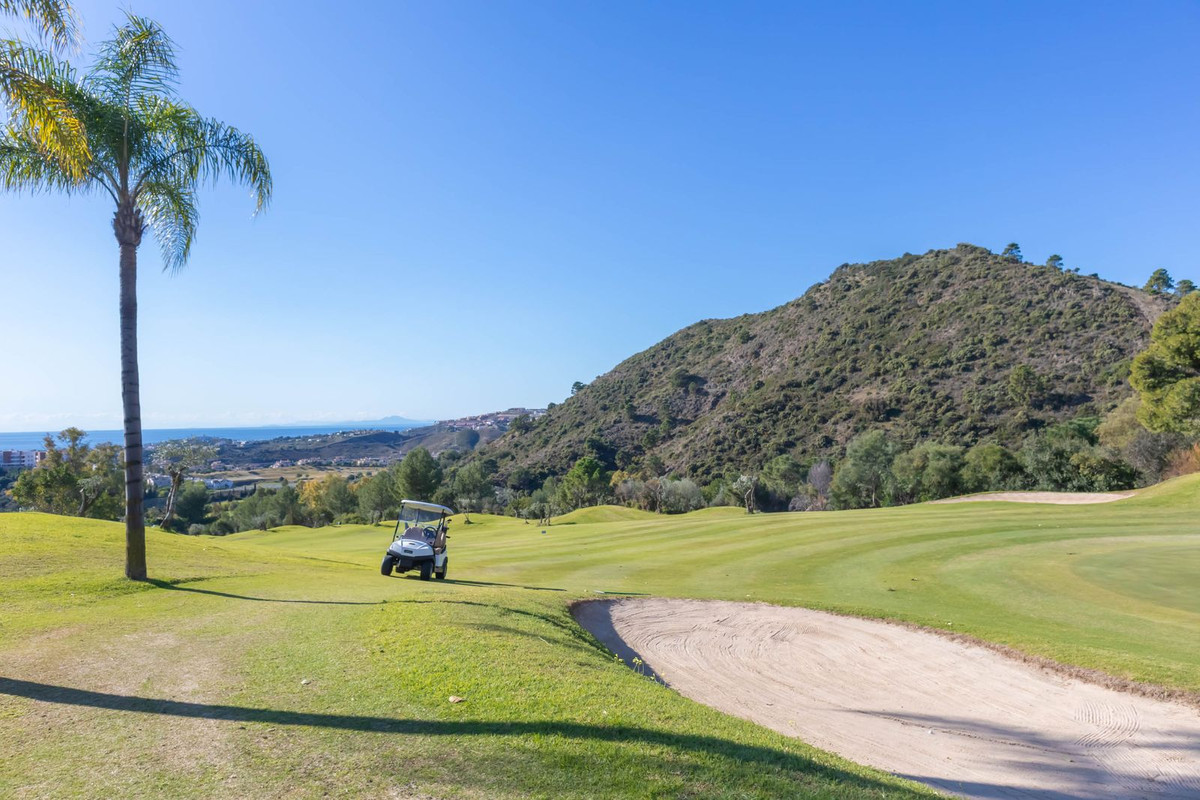 Villa for sale in Benahavís