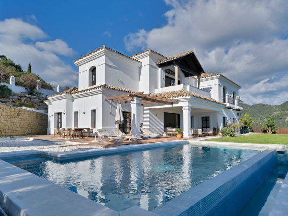 Villa for sale in Benahavís