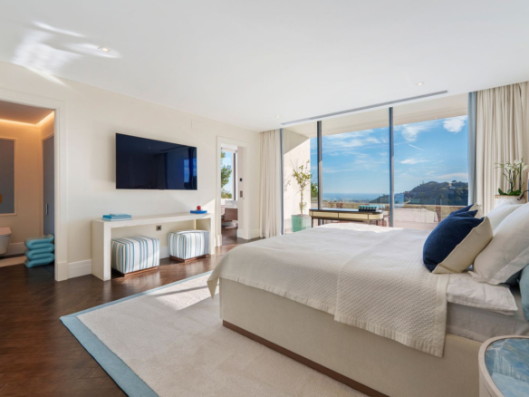 Villa for sale in Benahavís