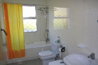 Villa for sale in Coín