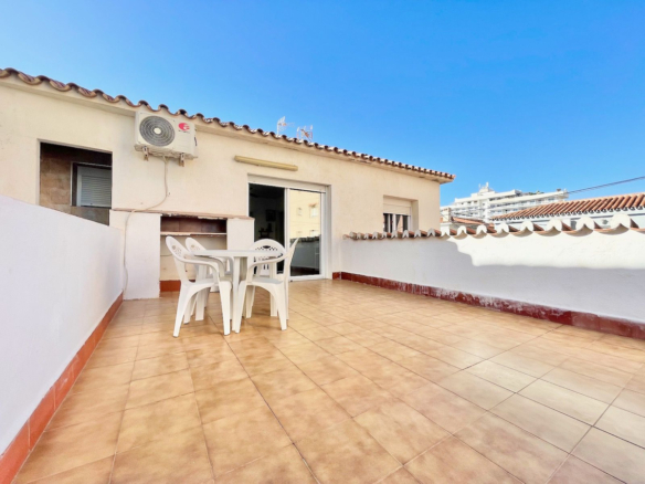 Villa for sale in Fuengirola