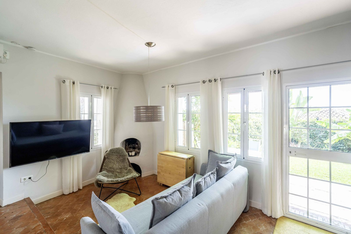 Villa for sale in Fuengirola