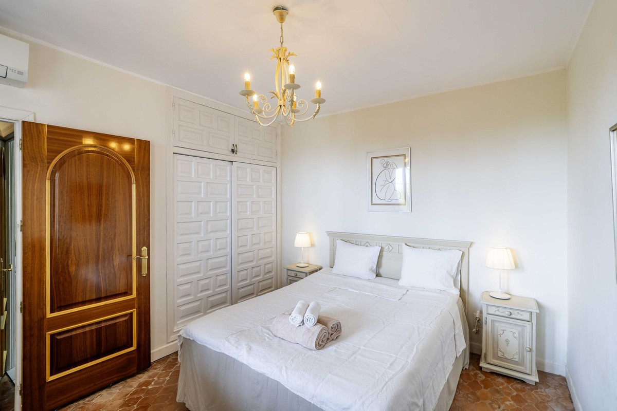 Villa for sale in Fuengirola