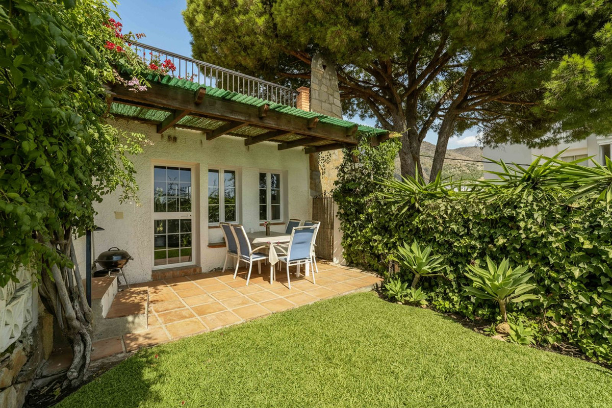 Villa for sale in Fuengirola