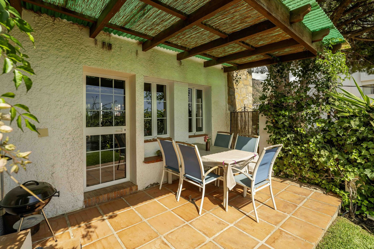 Villa for sale in Fuengirola