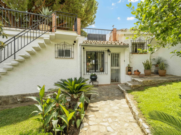 Villa for sale in Fuengirola