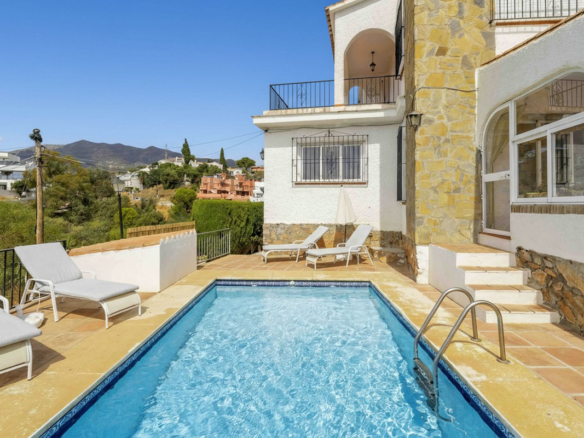 Villa for sale in Fuengirola