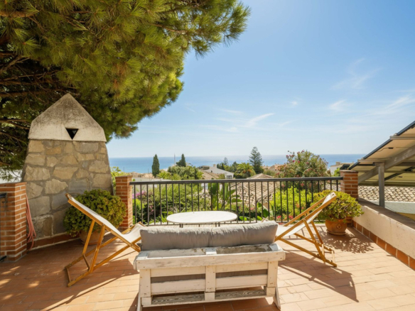 Villa for sale in Fuengirola