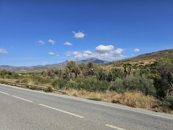 Villa for sale in Guaro