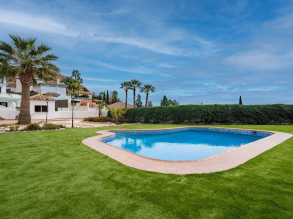 Villa for sale in Málaga