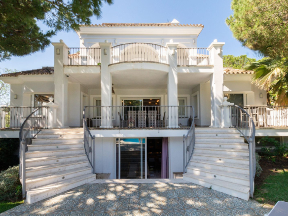 Villa for sale in Marbella