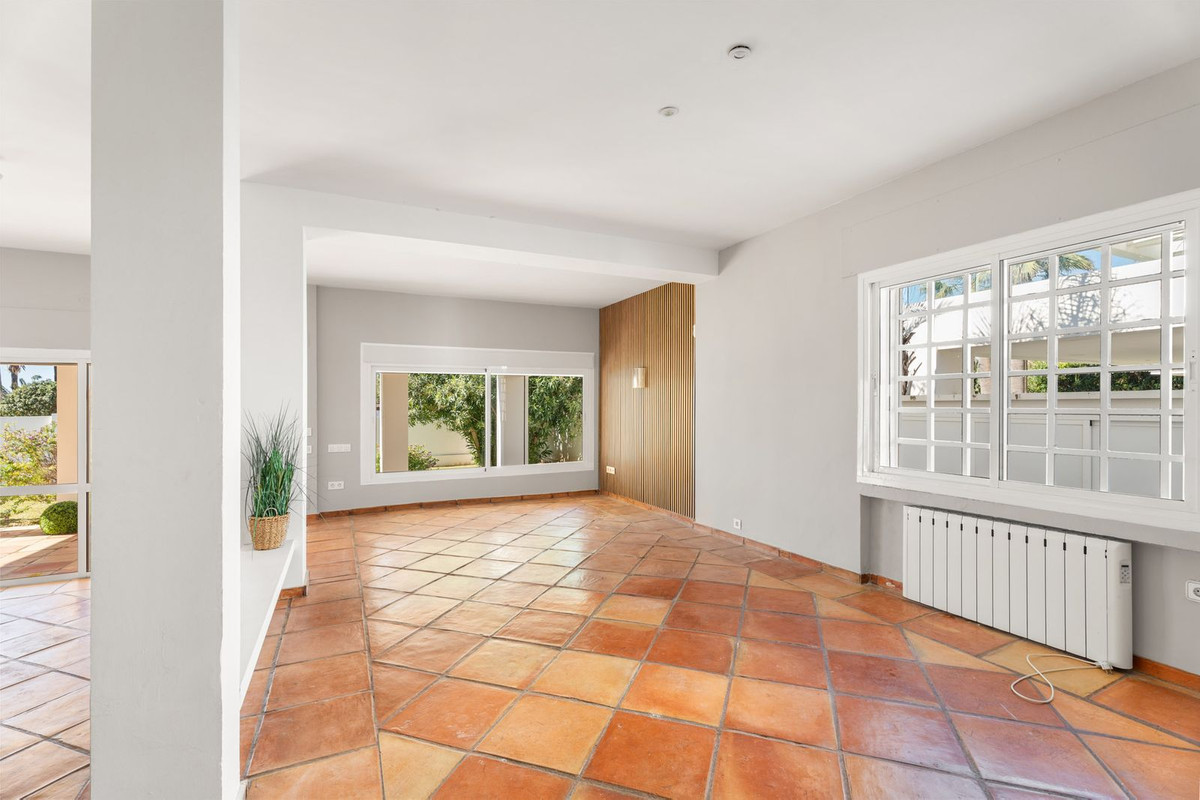 Villa for sale in Marbella