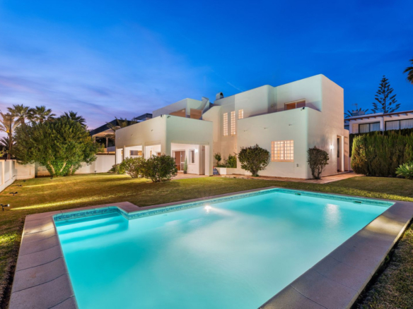 Villa for sale in Marbella