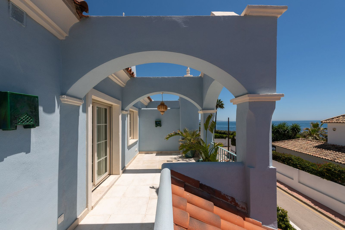 Villa for sale in Marbella