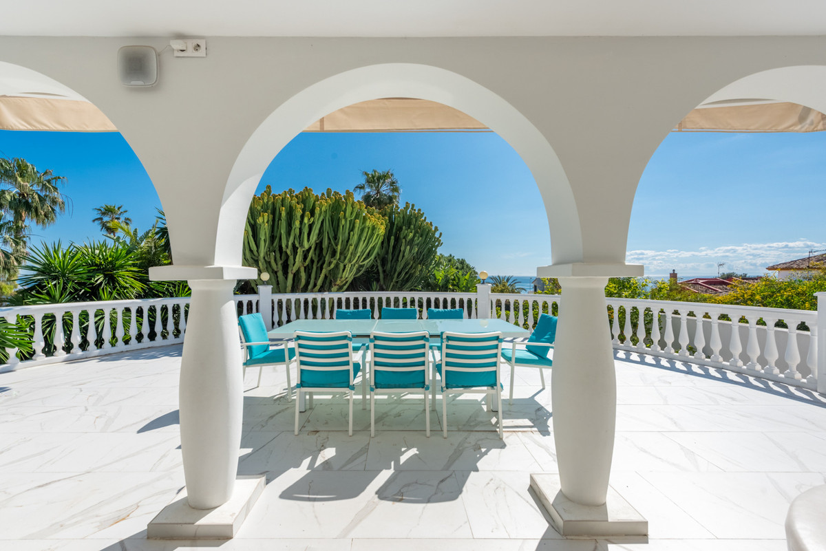 Villa for sale in Marbella