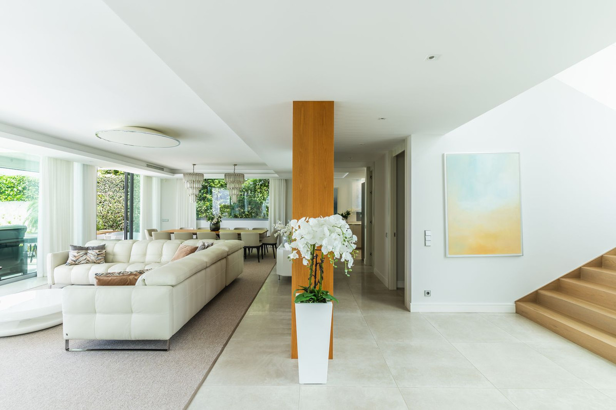 Villa for sale in Marbella