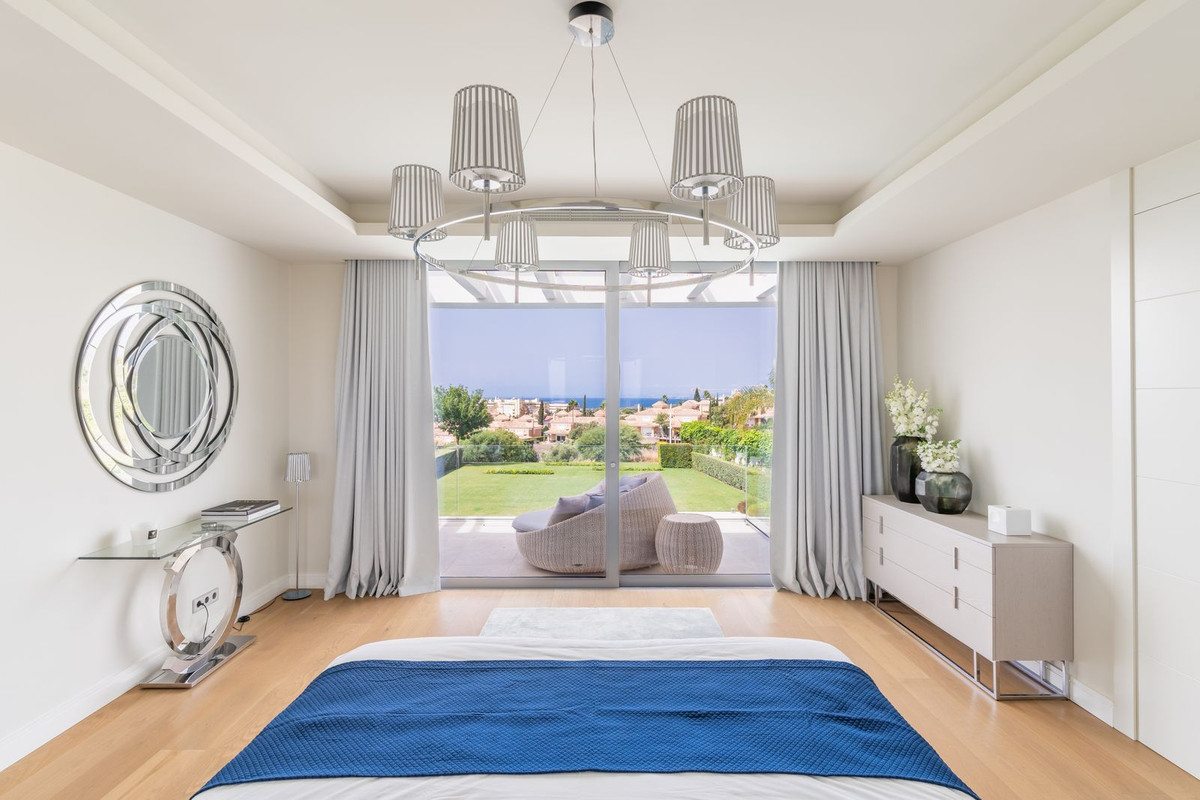 Villa for sale in Marbella