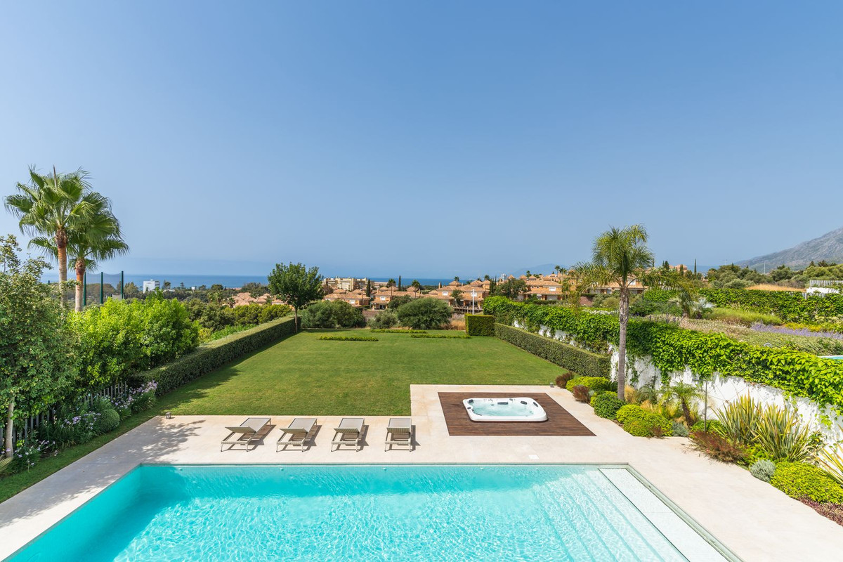 Villa for sale in Marbella